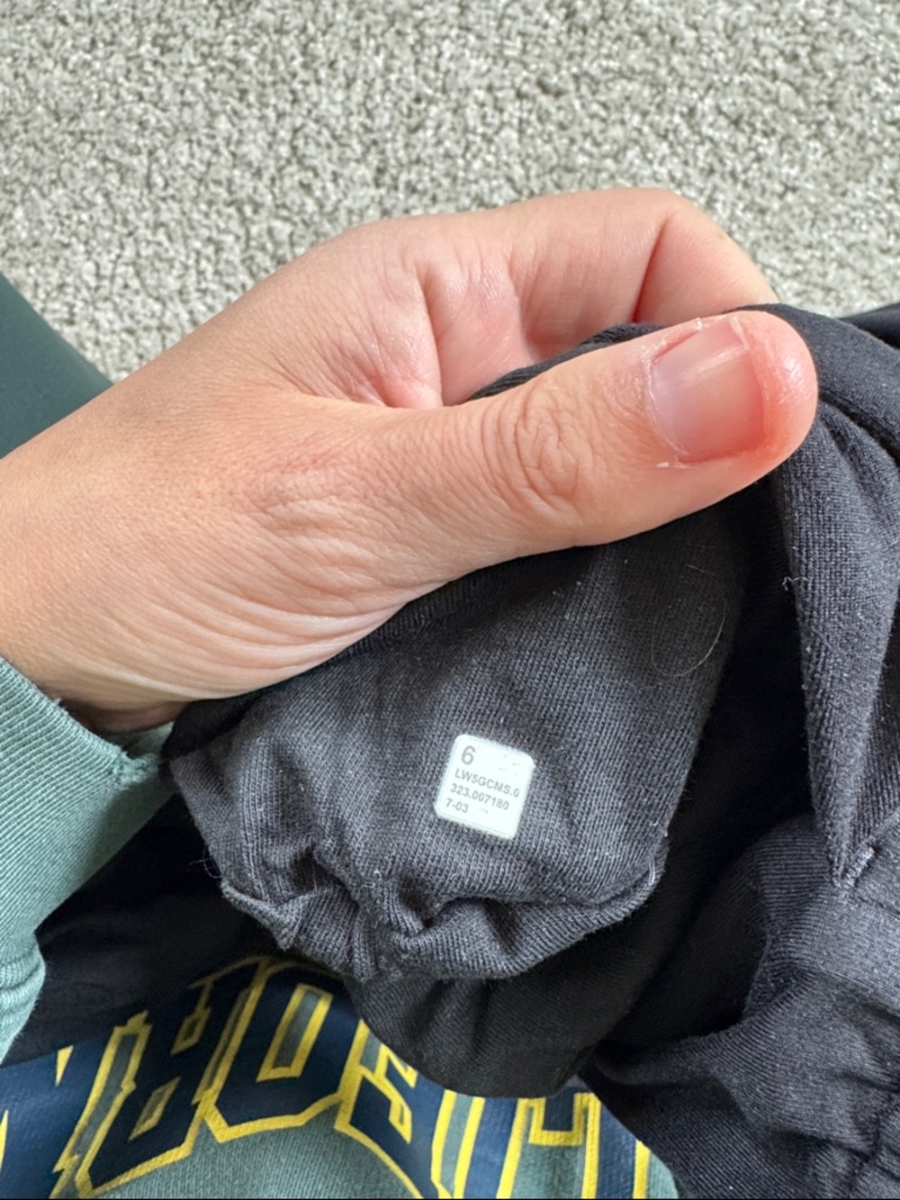 LULULEMON Black Nulu Joggers 6/S - Picture 4 of 6
